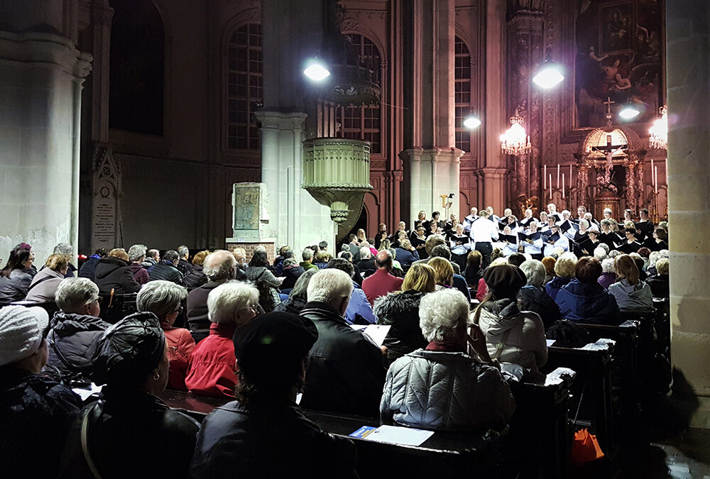 The Hickory Choral Society Tours Central Europe