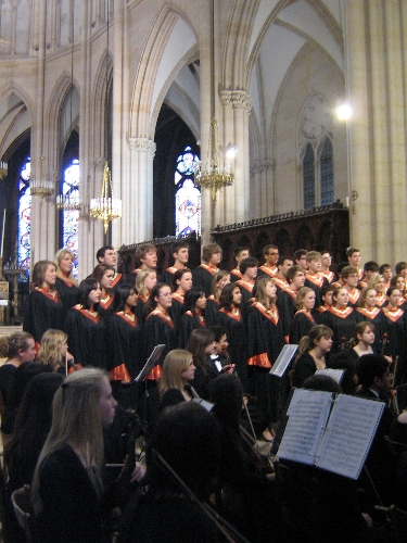 Valley High School Choir & Orchestra in France