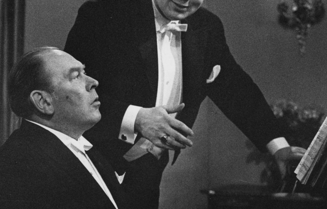 Mr. Fischer-Dieskau with pianist Gerald Moore in 1959