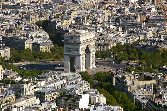 Acalanes High School Chamber Singers Perform in France and Switzerland