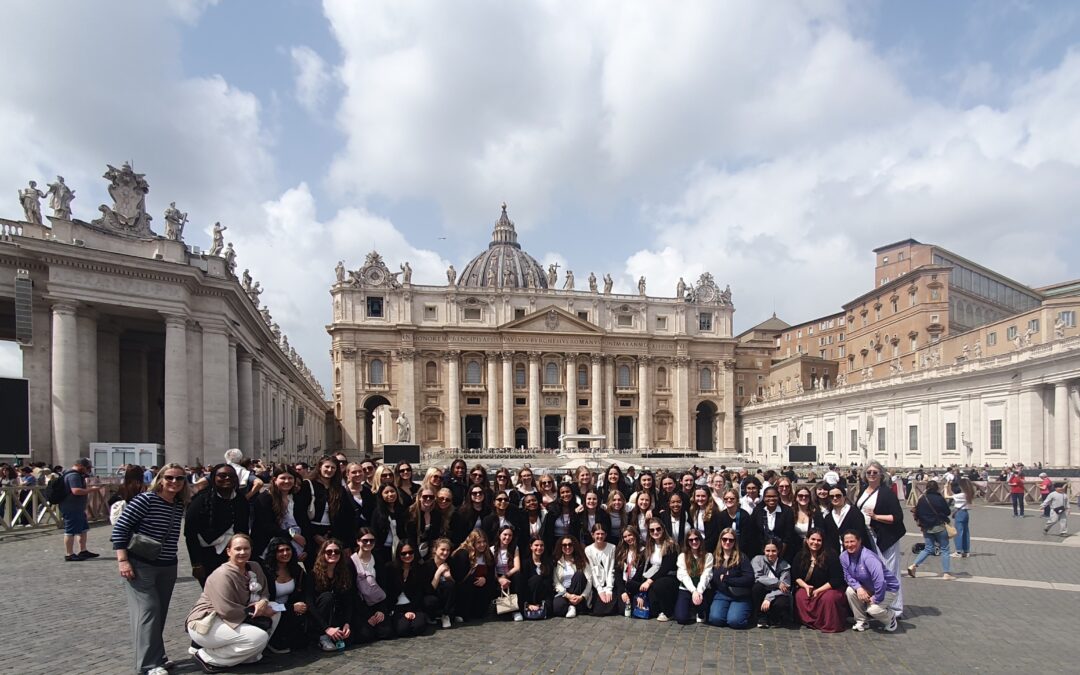 Lauralton Hall Choir tours Italy