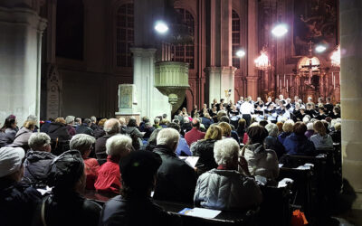 The Hickory Choral Society Tours Central Europe