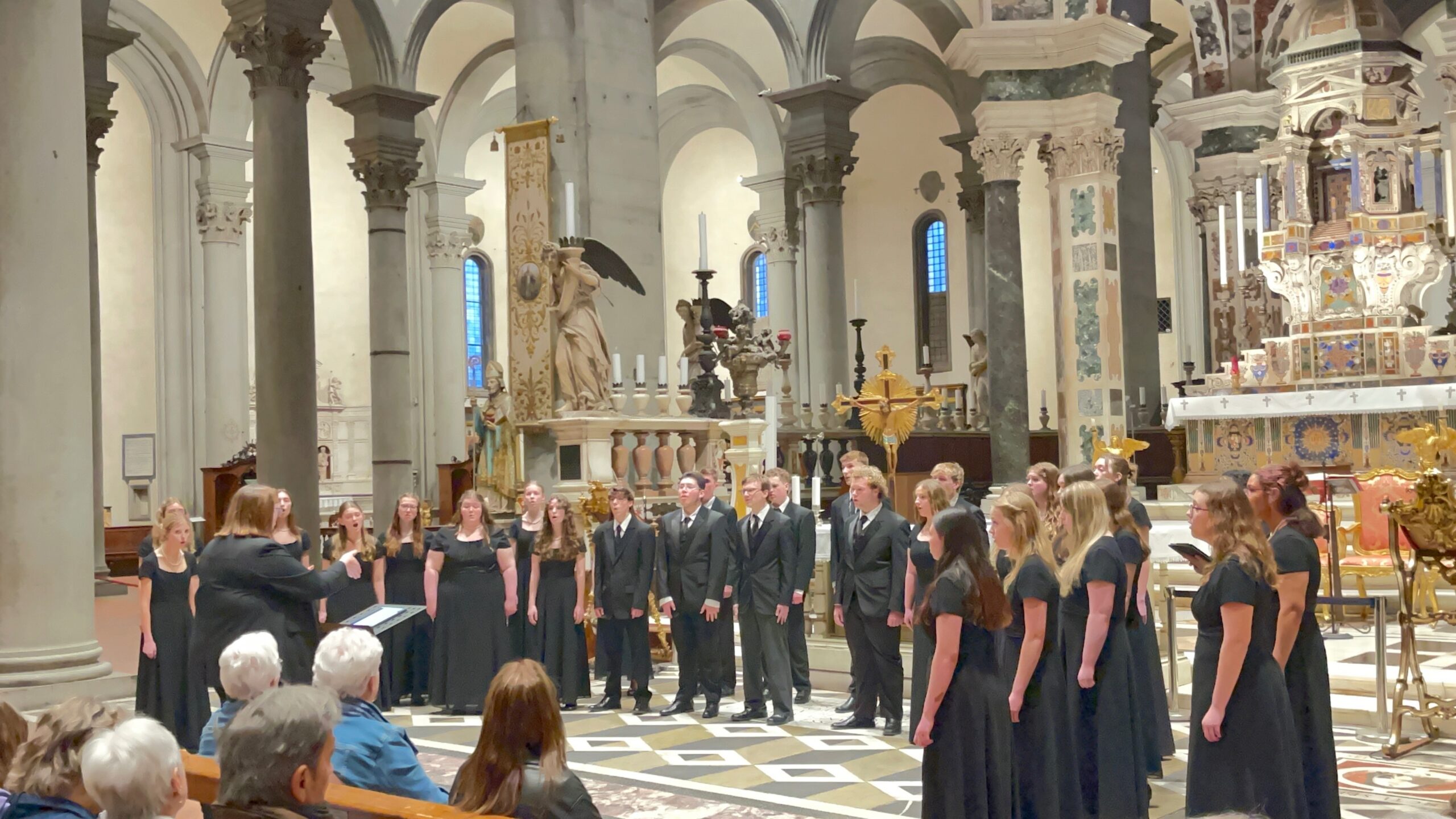 Kelly Walsh Trojan A Cappella Choir tours Italy