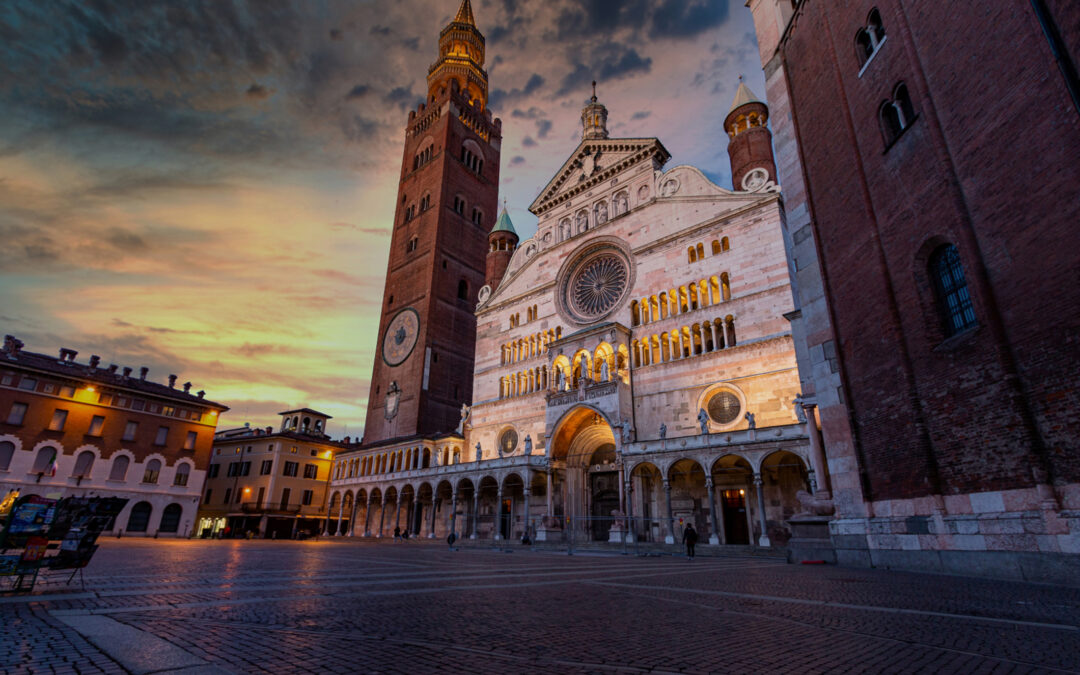 Cremona: Where History Meets Harmony – The Perfect Destination for Your Orchestra!